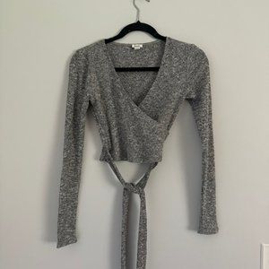 Garage Women's Tie Waste Crop Sweater Size Extra Small